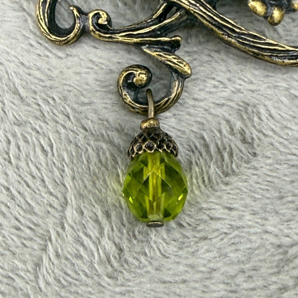 Vintage 1928 Brooch Gold Tone Rhinestone - Picture 7 of 9
